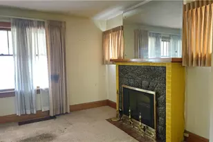 387 E York St, Akron, OH 44310 - Photo 8
