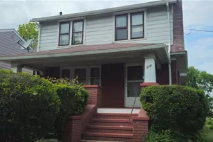 387 E York St, Akron, OH 44310 - Photo 1