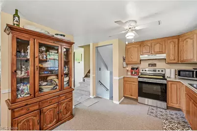 42033 Edward Circle, Columbiana, OH 44408 - Photo 4