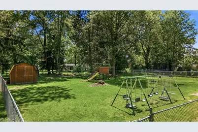 42033 Edward Circle, Columbiana, OH 44408 - Photo 24