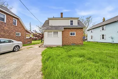 1728 Harbor Avenue, Ashtabula, OH 44004 - Photo 6