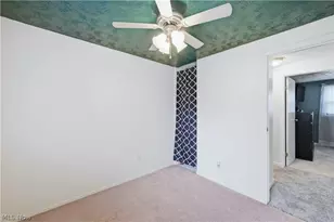 2219 Woodland Trace St, Austintown, OH 44515 - Photo 16