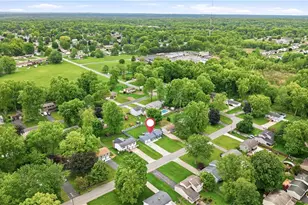 2219 Woodland Trace St, Austintown, OH 44515 - Photo 4