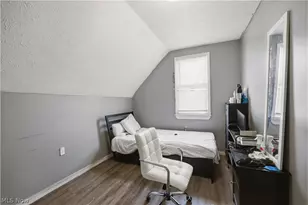 9706 Sophia Ave, Loveland, OH 44104 - Photo 12