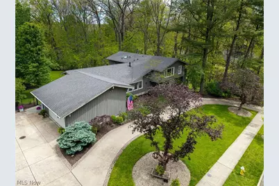 631 Rocky Hollow Drive, Akron, OH 44313 - Photo 4