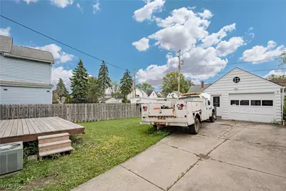 11104 McCracken Road, Garfield Heights, OH 44125 - Photo 20