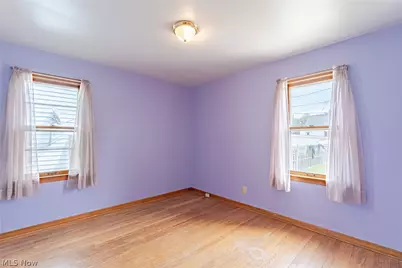 11104 McCracken Road, Garfield Heights, OH 44125 - Photo 12