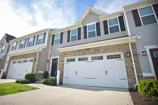 178 Topsail Dr, Medina, OH 44256 - Photo 2
