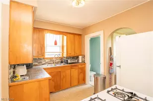 1002 29th St NE, Canton, OH 44714 - Photo 10