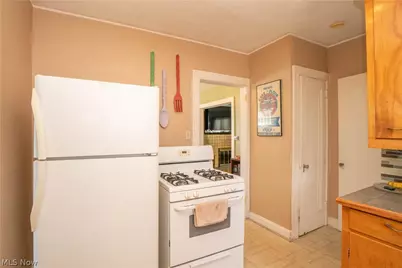1002 29th Street NE, Canton, OH 44714 - Photo 12