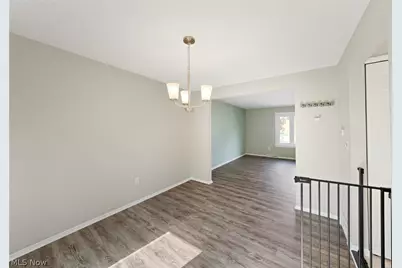 5565 Pin Oak Circle, Sheffield Village, OH 44054 - Photo 10