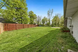 5565 Pin Oak Cir, Sheffield Village, OH 44054 - Photo 46