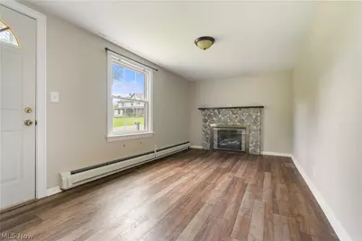 11727 Easton Street NE, Alliance, OH 44601 - Photo 10