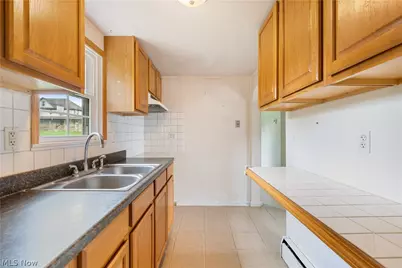 11727 Easton Street NE, Alliance, OH 44601 - Photo 12