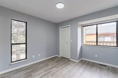 695 Carroll Street, Akron, OH 44304 - Photo 16