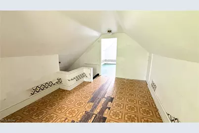 987 Boone Street, Akron, OH 44306 - Photo 32
