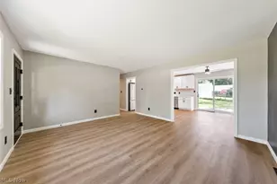 4542 Plumbrook Dr, Canfield, OH 44406 - Photo 6