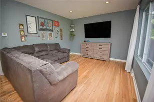 526 N Harmony St, Medina, OH 44256 - Photo 6