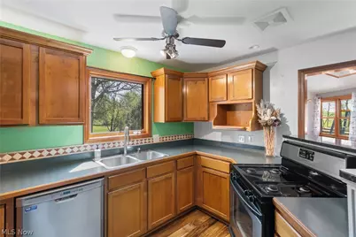 12678 Amber Circle NW, Uniontown, OH 44685 - Photo 6