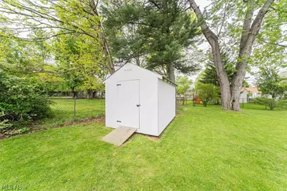 5368 Strawberry Lane, Willoughby, OH 44094 - Photo 36