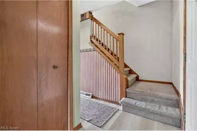 438 Hampton Drive, Elyria, OH 44035 - Photo 24
