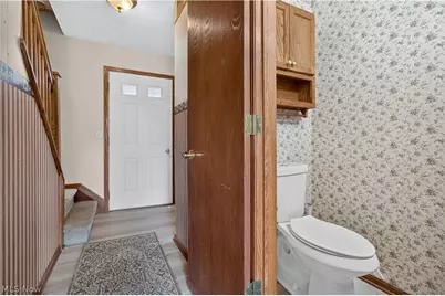 438 Hampton Drive, Elyria, OH 44035 - Photo 22