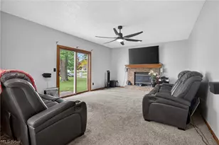 438 Hampton Dr, Elyria, OH 44035 - Photo 28