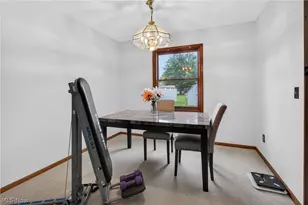 438 Hampton Dr, Elyria, OH 44035 - Photo 22