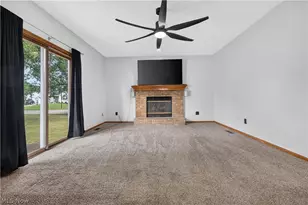 438 Hampton Dr, Elyria, OH 44035 - Photo 18