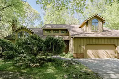 33475 Miles Road, Moreland Hills, OH 44022 - Photo 2