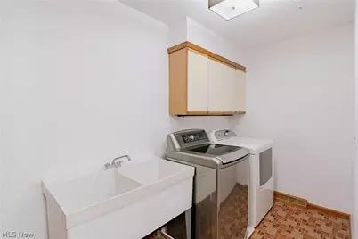 33475 Miles Road, Moreland Hills, OH 44022 - Photo 20