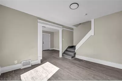 357 N Adams Street, Akron, OH 44304 - Photo 8