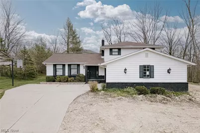 5880 Deepwood Trail, Solon, OH 44139 - Photo 2