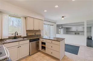 5880 Deepwood Trail, Solon, OH 44139 - Photo 14