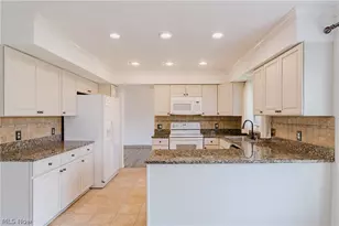 5880 Deepwood Trail, Solon, OH 44139 - Photo 16