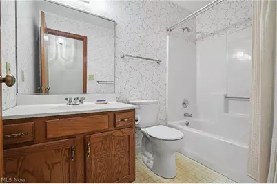1344 Fox Run Court, Youngstown, OH 44512 - Photo 22