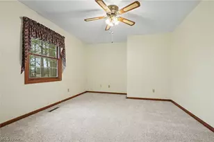 1344 Fox Run Ct, Youngstown, OH 44512 - Photo 24