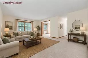 1344 Fox Run Ct, Youngstown, OH 44512 - Photo 4