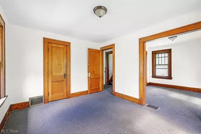 1390 Curtis Street, Akron, OH 44301 - Photo 18