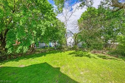 1390 Curtis Street, Akron, OH 44301 - Photo 28