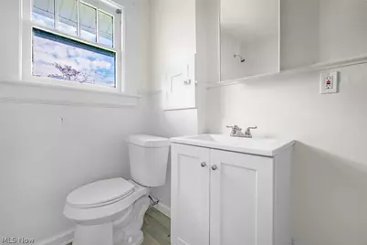 1390 Curtis Street, Akron, OH 44301 - Photo 22