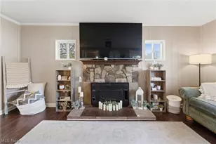 4025 Paumier Ave, Louisville, OH 44641 - Photo 8