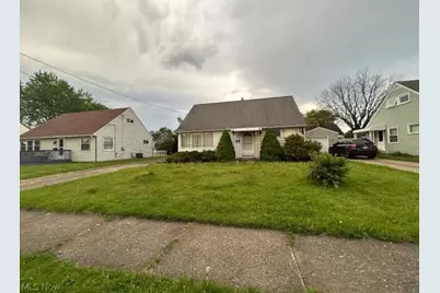 1226 Valleyview Avenue SW, Canton, OH 44710 - Photo 2