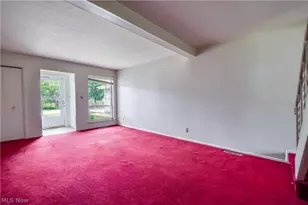 7982 Colonial Dr, Mentor, OH 44060 - Photo 6
