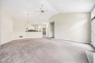 35 Gullybrook Ln, Willoughby Hills, OH 44094 - Photo 6