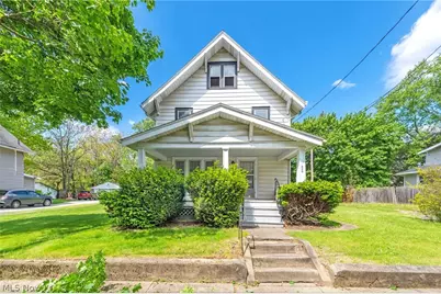 1396 Curtis Street, Akron, OH 44301 - Photo 2