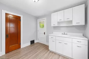 1396 Curtis St, Akron, OH 44301 - Photo 14