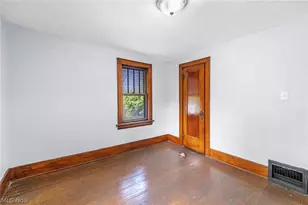1396 Curtis St, Akron, OH 44301 - Photo 12