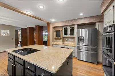 19312 Ivywood Trail, Strongsville, OH 44149 - Photo 18