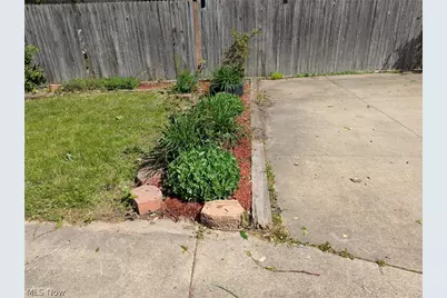 876 Avon Street, Akron, OH 44310 - Photo 30